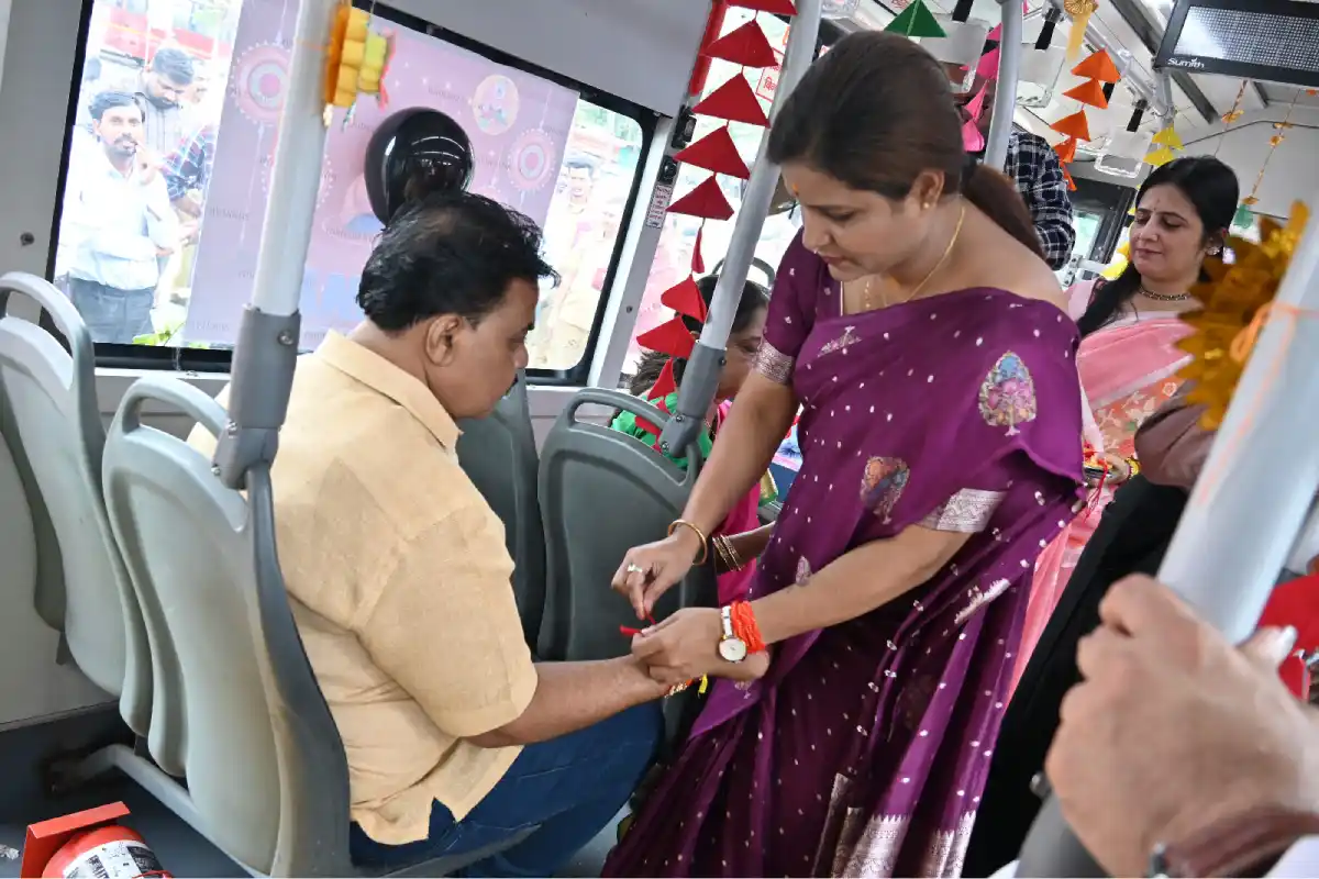 Nagpur Aapli Bus Raksha Bandhan Free Travel: रक्षाबंधन पर नागपुर में ‘आपली बस’ का खास तोहफा, करीब 20 हजार महिलाओं और बच्चों ने की मुफ्त यात्रा