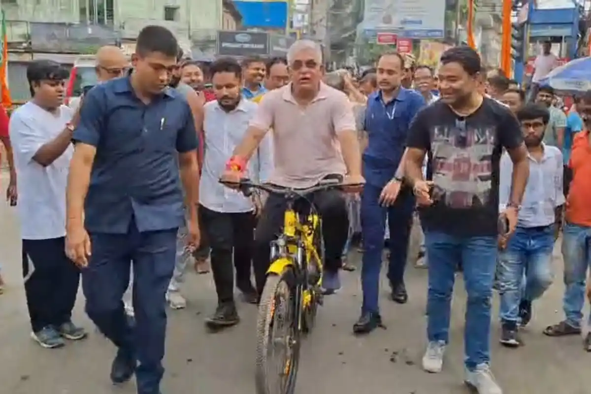 Malda Dilip Ghosh Mamata Banerjee Allegations: मालदा में दिलीप घोष ने ममता बनर्जी पर साधा निशाना, आवास योजना और कॉलेज प्रवेश में गड़बड़ी के लगाए आरोप