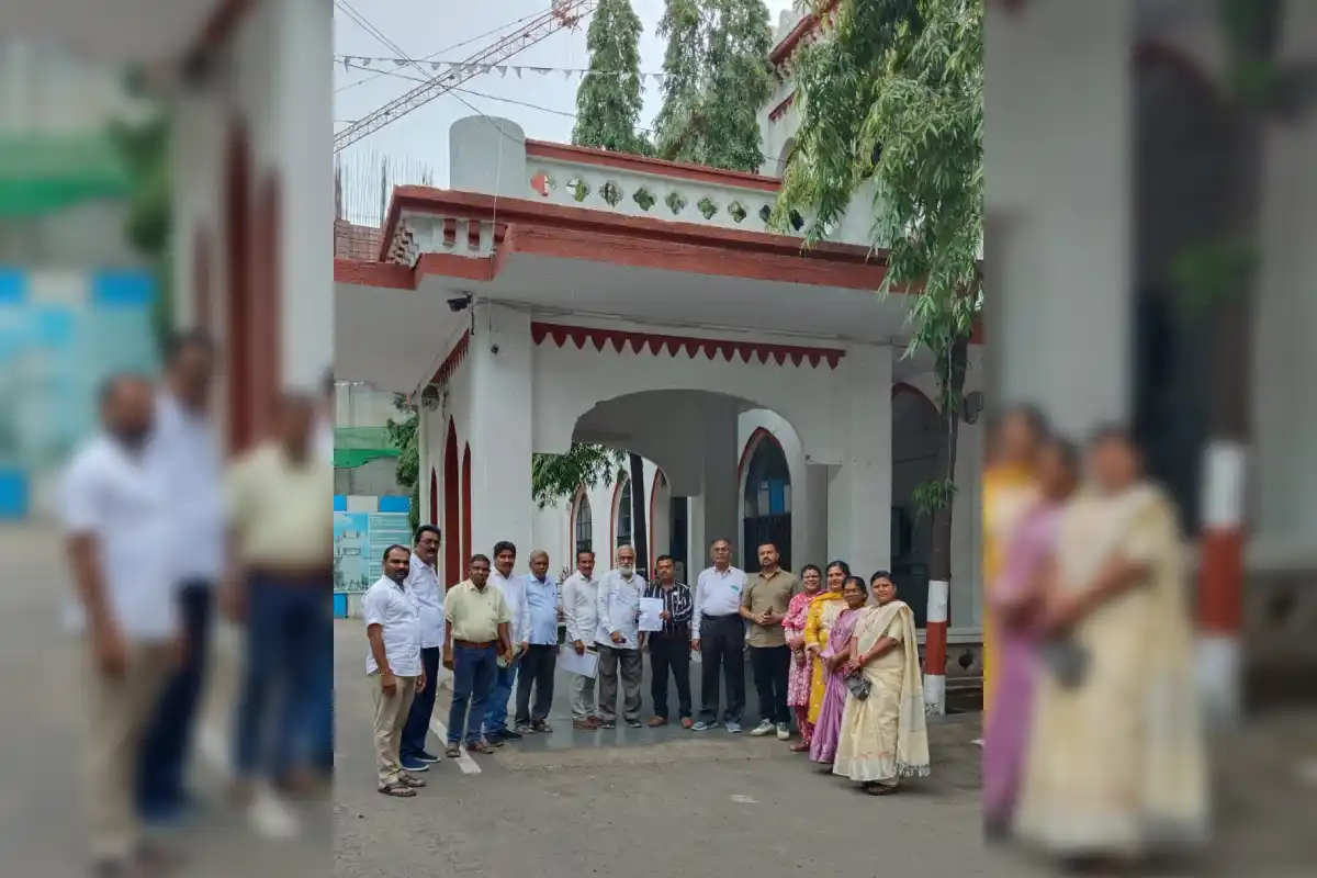 Nagpur Farmers Demands Memorandum District Collector: नागपुर में किसानों की मांगों को लेकर जिलाधिकारी को ज्ञापन, फसल नुकसान की भरपाई और कर्जमाफी की उठी मांग