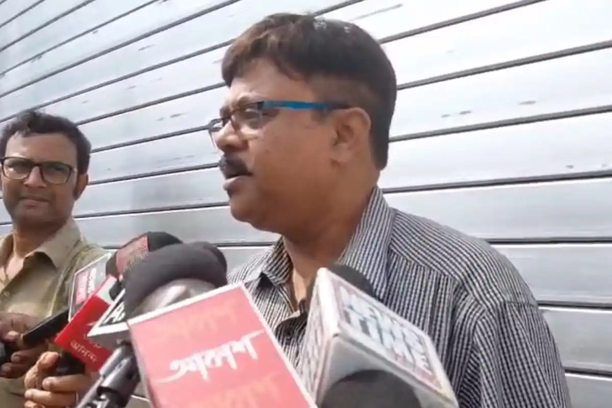 New Alipore former mayor companies raid Kolkata: कोलकाता के न्यू अलीपुर में पूर्व मेयर से जुड़ी दो कंपनियों में जांच, दस्तावेजों और लेनदेन की पड़ताल