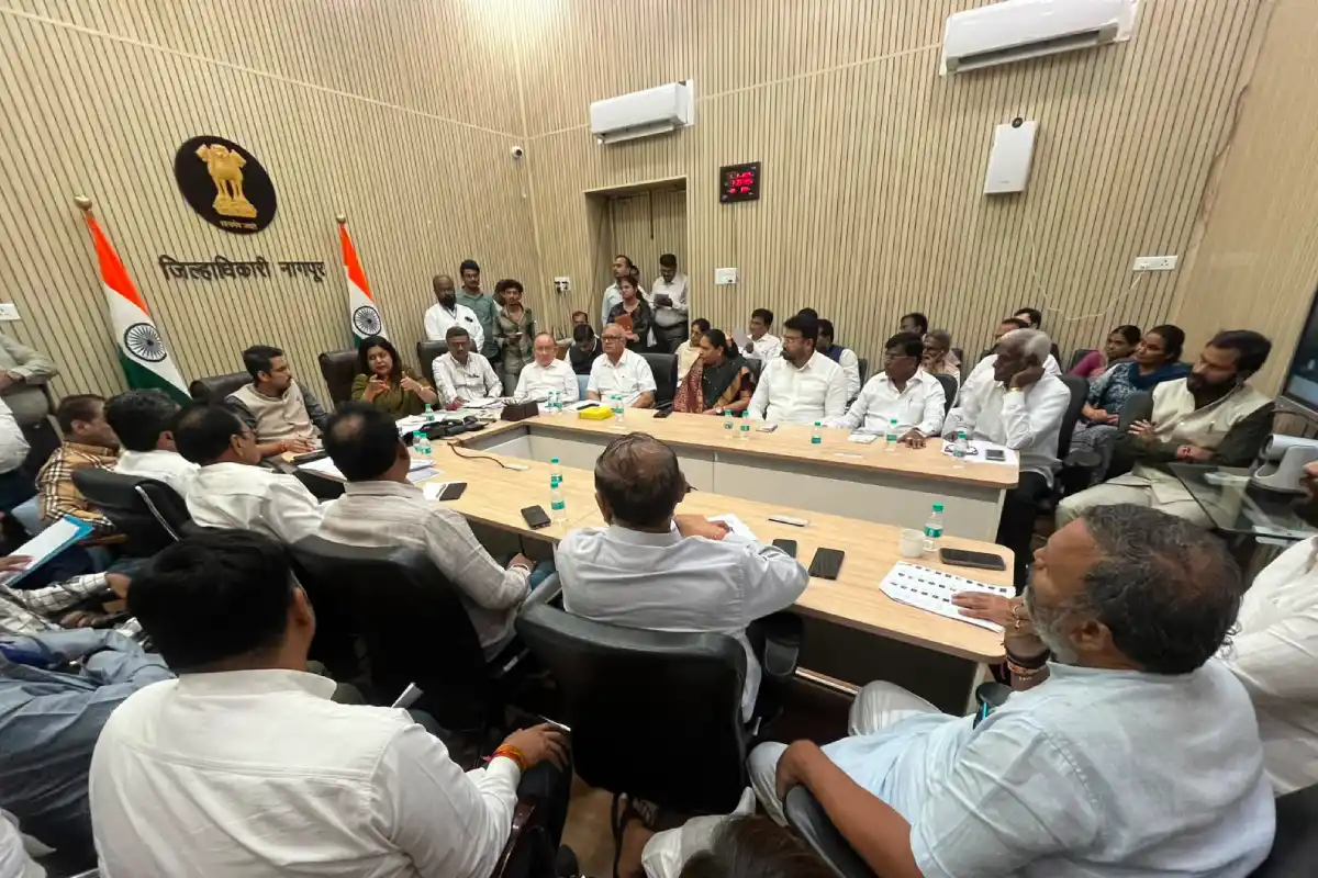Nagpur SIR work controversy MLA clash: नागपुर में एसआईआर जांच बैठक के दौरान हंगामा, दो विधायकों में तीखी नोकझोंक