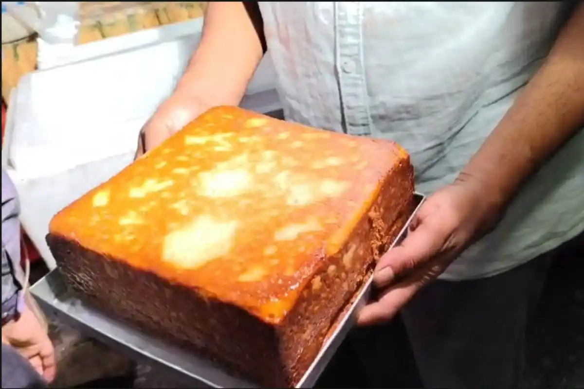 Kolkata Municipal Corporation paneer market raid Bowbazar: बउबाजार की पनीर पट्टी में कोलकाता नगर निगम की कार्रवाई, खराब खोया और छेना केक नष्ट