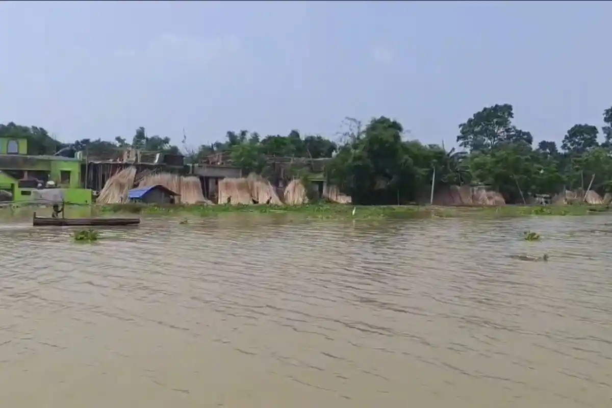 Malda Bhutni Flood Drowning Death Dwijen Mandal: मालदा के भूतनी में बाढ़ का कहर, डूबने से किसान द्विजेन मंडल की मौत