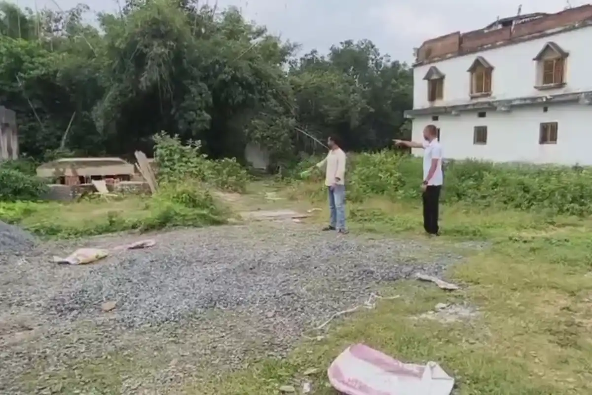 मालदा में भाजपा कार्यकर्ता पर जमीन कब्जे का आरोप, विरोध करने पर धमकी का दावा