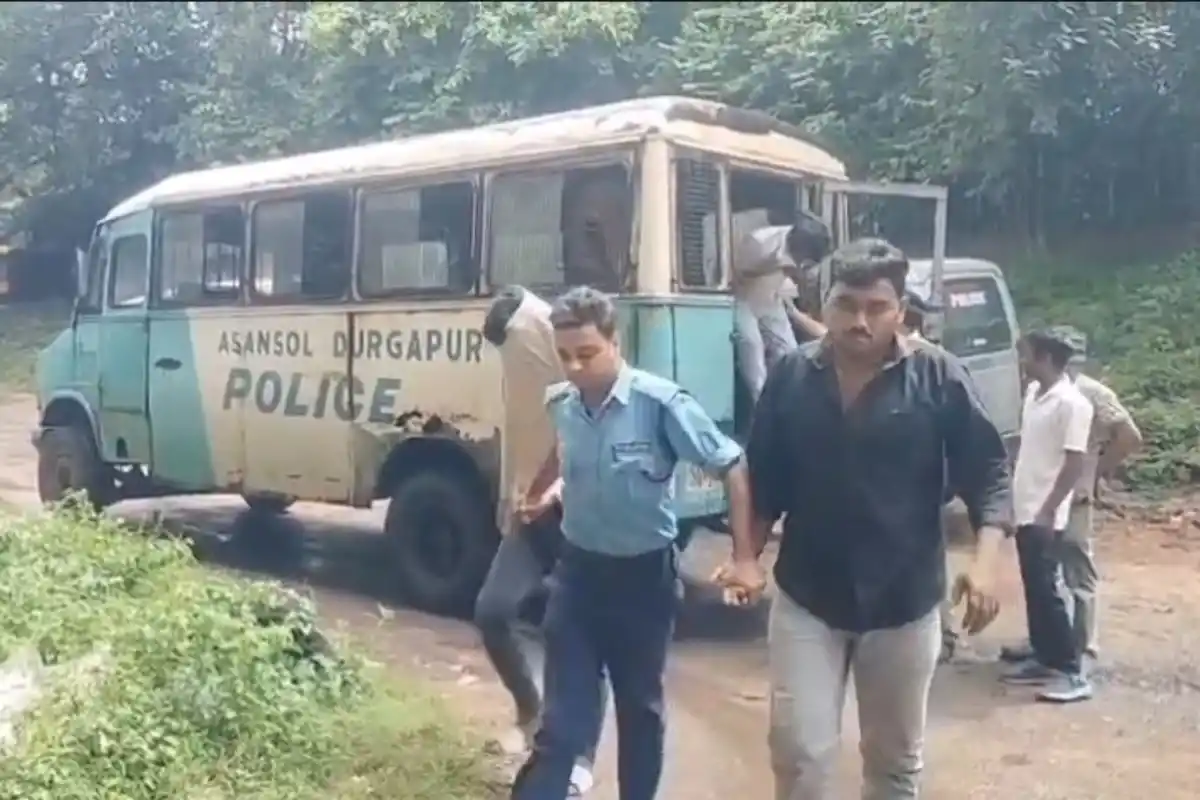 Durgapur Cyber Fraud 10 Arrested Jamtara Link: दुर्गापुर में साइबर ठगी के आरोप में 10 गिरफ्तार, जामताड़ा से जुड़े तार