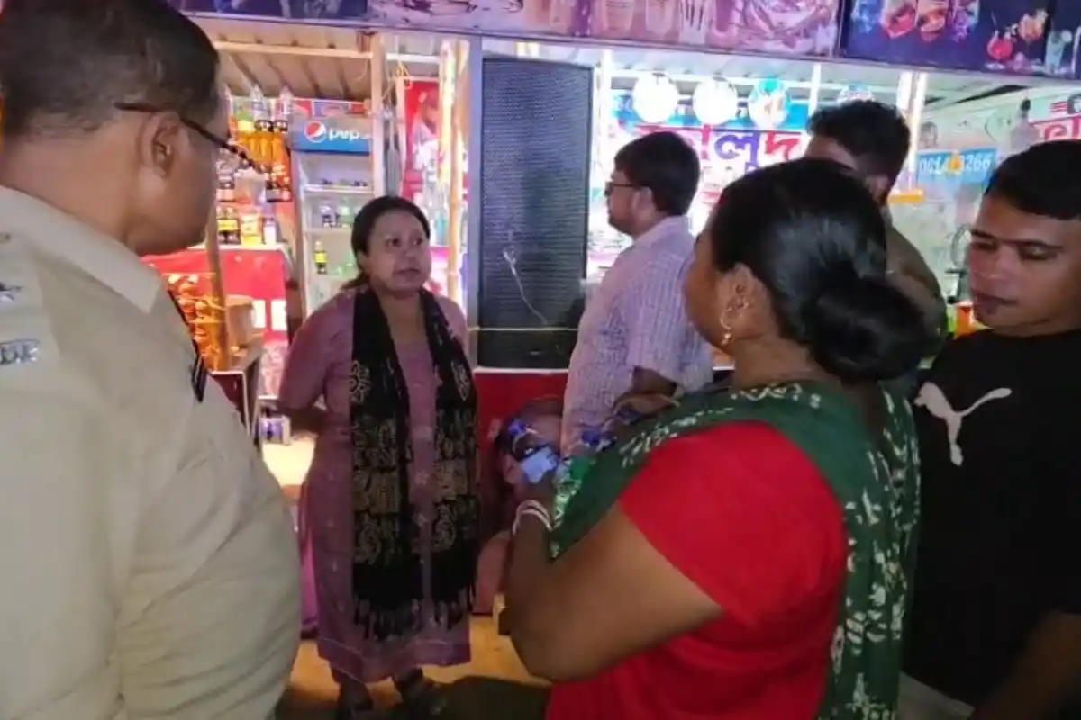 Basirhat Food Safety Restaurant Inspection: बसिरहाट में खाद्य सुरक्षा विभाग की रेस्टोरेंटों पर जांच, खराब खाद्य सामग्री और गंदगी पर चेतावनी