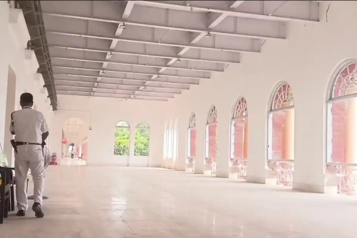 Writers Building Kolkata Renovation Deadline 10 October: कोलकाता के राइटर्स बिल्डिंग में मुख्यमंत्री और मंत्रियों के कक्ष तैयार, 10 अक्टूबर तक काम पूरा करने का लक्ष्य
