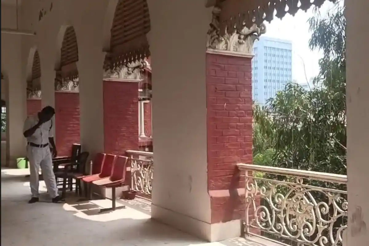 Writers Building Kolkata Renovation Deadline 10 October: कोलकाता के राइटर्स बिल्डिंग में मुख्यमंत्री और मंत्रियों के कक्ष तैयार, 10 अक्टूबर तक काम पूरा करने का लक्ष्य