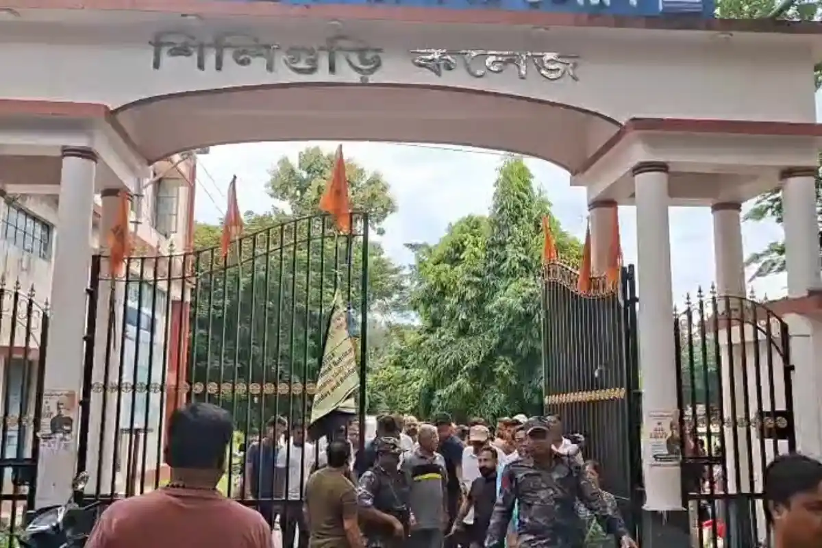 Dilip Ghosh Siliguri opposition statement: शिलिगुड़ी में दिलीप घोष ने विपक्ष पर साधा निशाना, कहा अपनी भूमिका निभाने में विफल