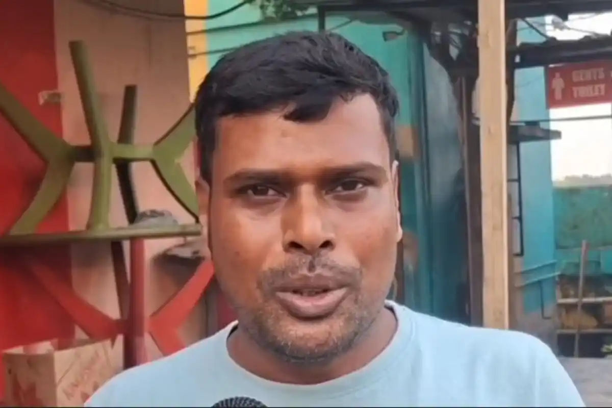 Asansol Fatehpur BJP Kamal Symbol Liquor Shop Protest: आसनसोल के फतहपुर में मदीरा दुकान पर कमल के निशान को लेकर विवाद, भाजपा कार्यकर्ताओं ने जताया विरोध