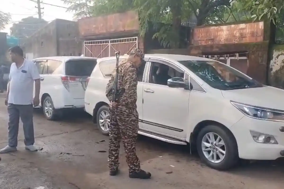 Andal ED Raid Dilip Turi House: पश्चिम बर्धमान के अंडाल में कांग्रेस नेता दिलीप तुरी के घर ईडी की छापेमारी