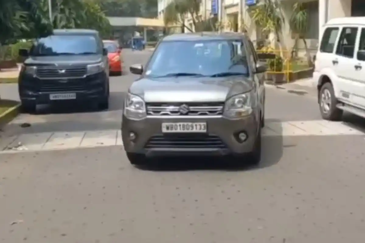 Indranil Sen ED appearance Kolkata Durga Puja corruption case: कोलकाता में दुर्गापूजा में कथित आर्थिक अनियमितता के मामले में पूर्व मंत्री इंद्रनील सेन ईडी के सामने पेश