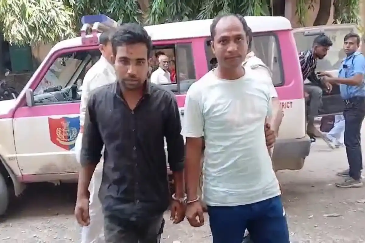 Nadia Banned Cough Syrup Smuggling Civic Volunteer Arrested: नदिया में 248 बोतल प्रतिबंधित कफ सिरप के साथ सिविक वॉलंटियर समेत दो गिरफ्तार