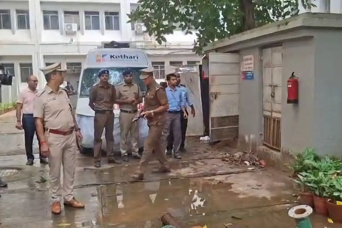 Kolkata fire department private hospital inspection: कोलकाता में पूजा से पहले निजी अस्पतालों में अग्नि सुरक्षा की जांच