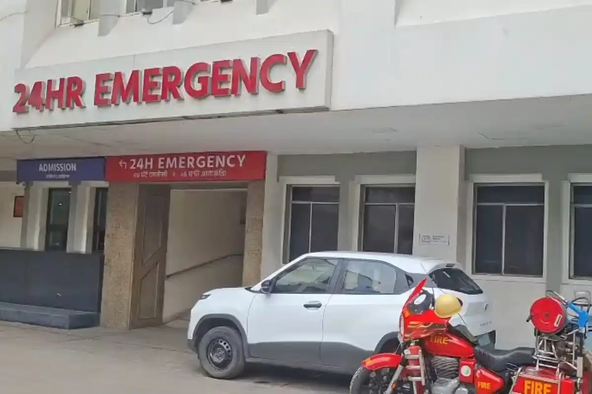 Kolkata fire department private hospital inspection: कोलकाता में पूजा से पहले निजी अस्पतालों में अग्नि सुरक्षा की जांच