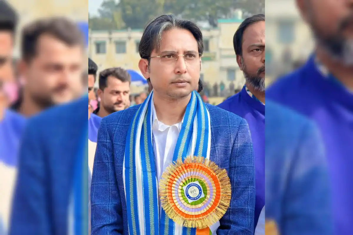 Samserganj MLA Bayron Biswas House Fire: सामशेरगंज में विधायक बायरन विश्वास के घर लगी आग, झुलसे विधायक