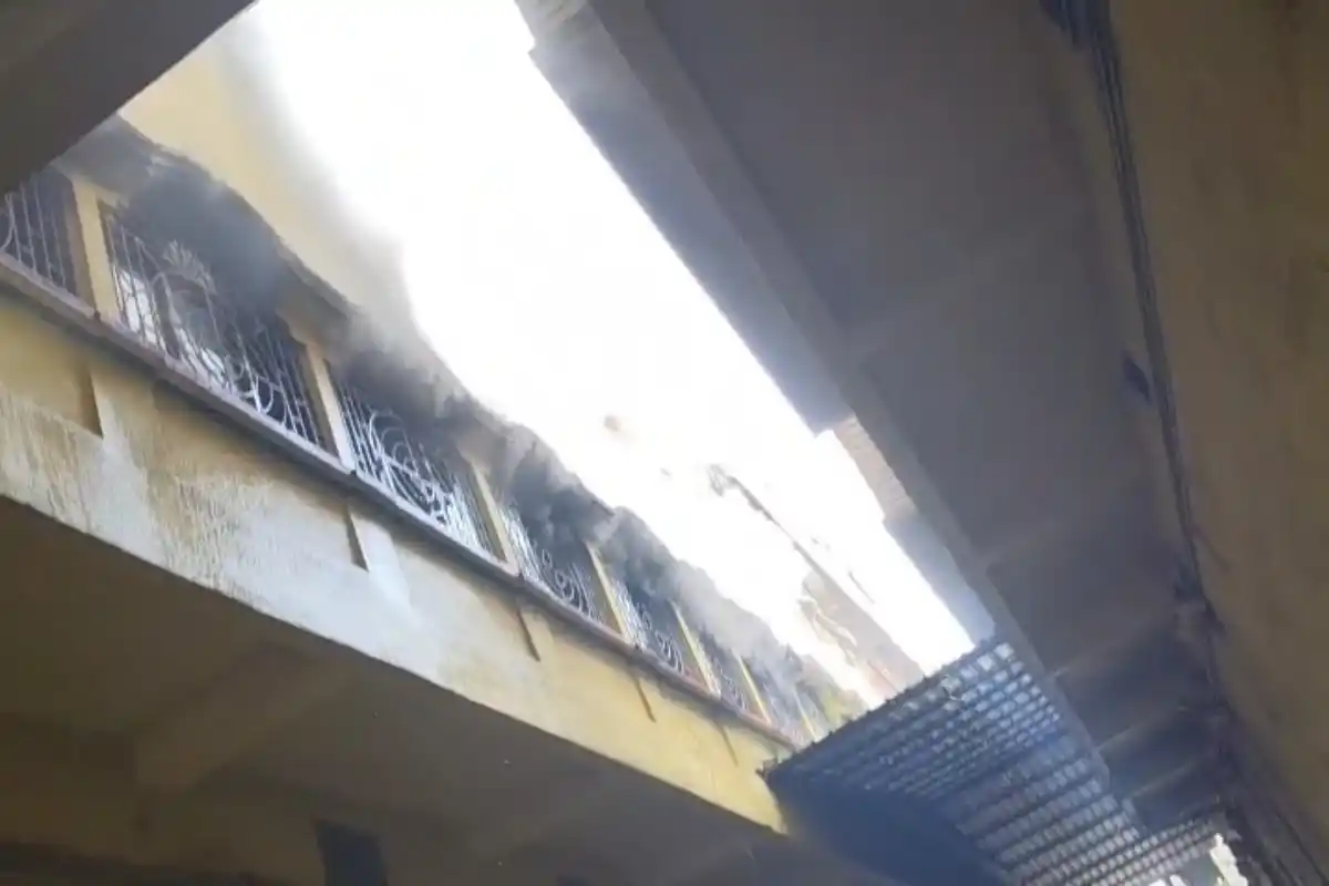 Samserganj MLA Bayron Biswas House Fire: सामशेरगंज में विधायक बायरन विश्वास के घर लगी आग, झुलसे विधायक